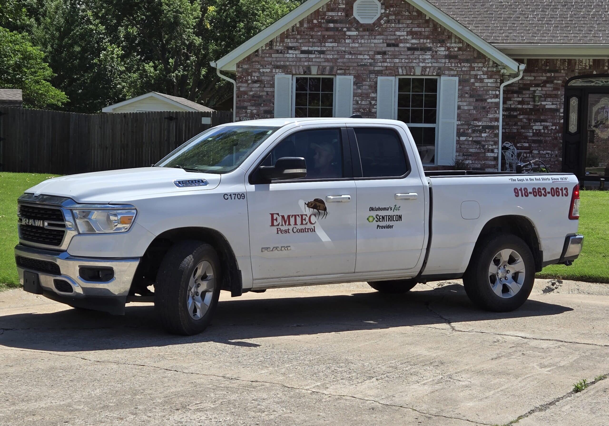 Emtec Pest Control of Tulsa Company Truck