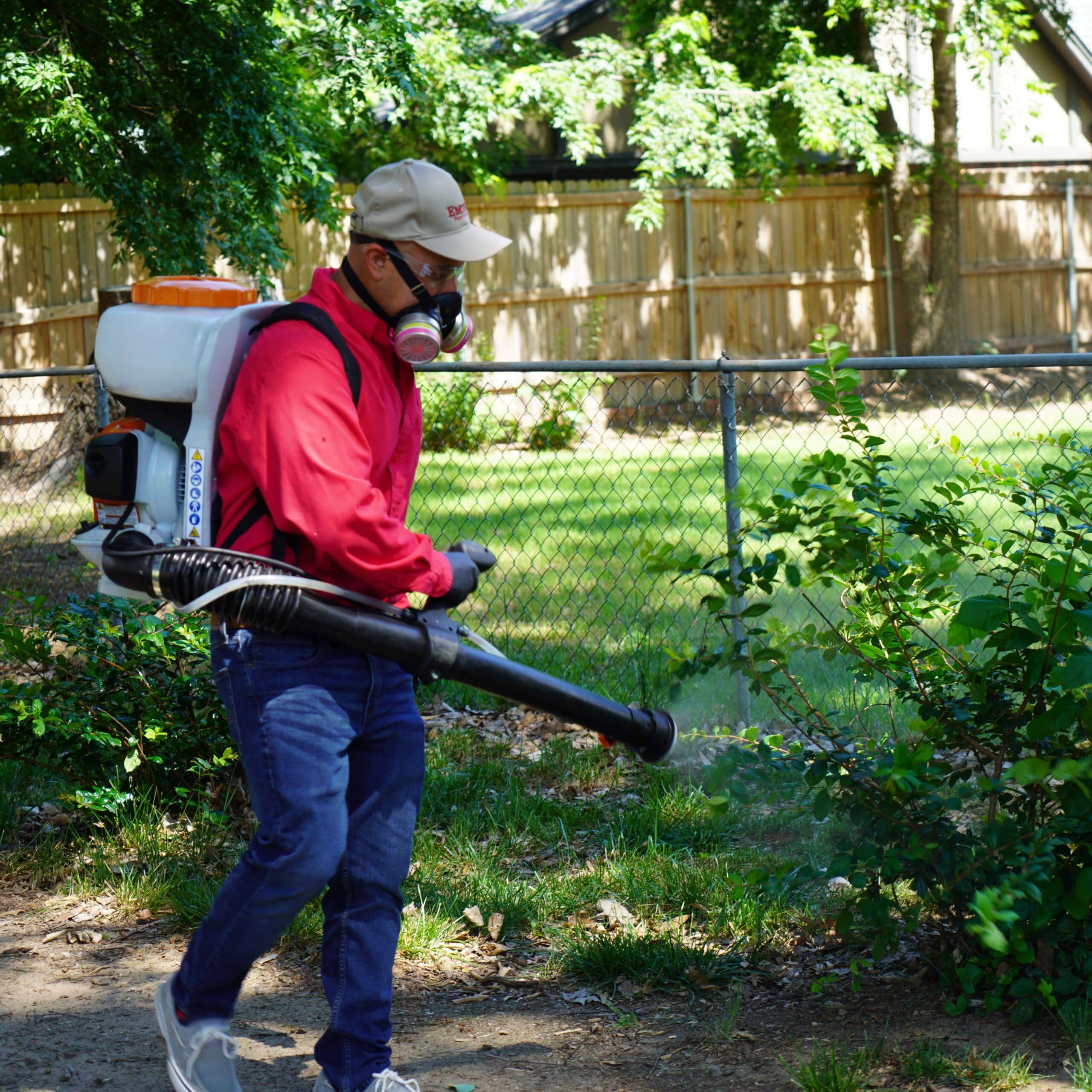 Emtec Pest Control of Tulsa and Broken Arrow Exterminator in the field