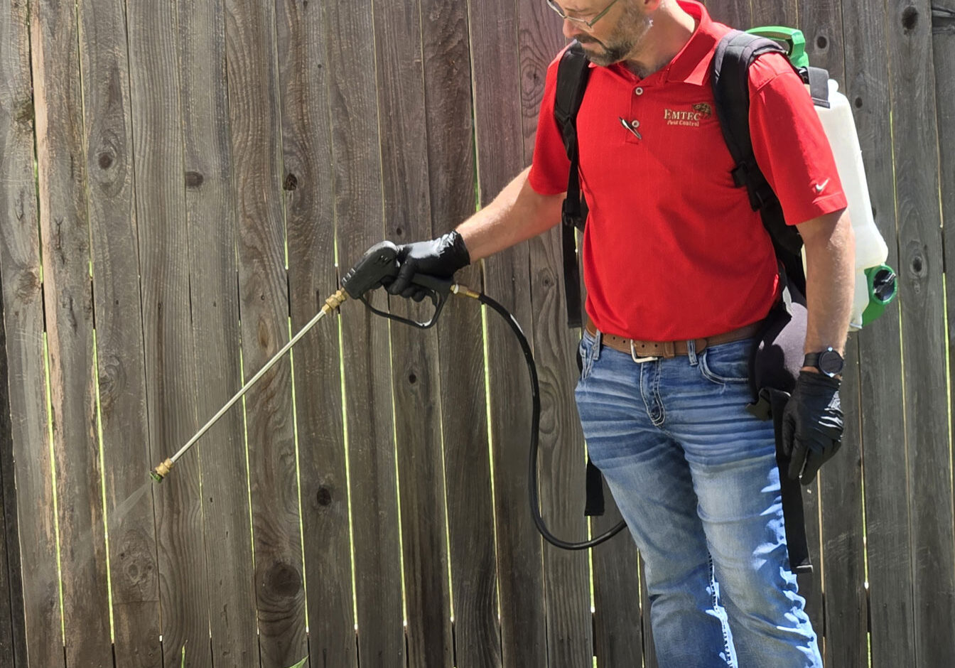 Emtec Pest Control of Tulsa Exterminator in the field